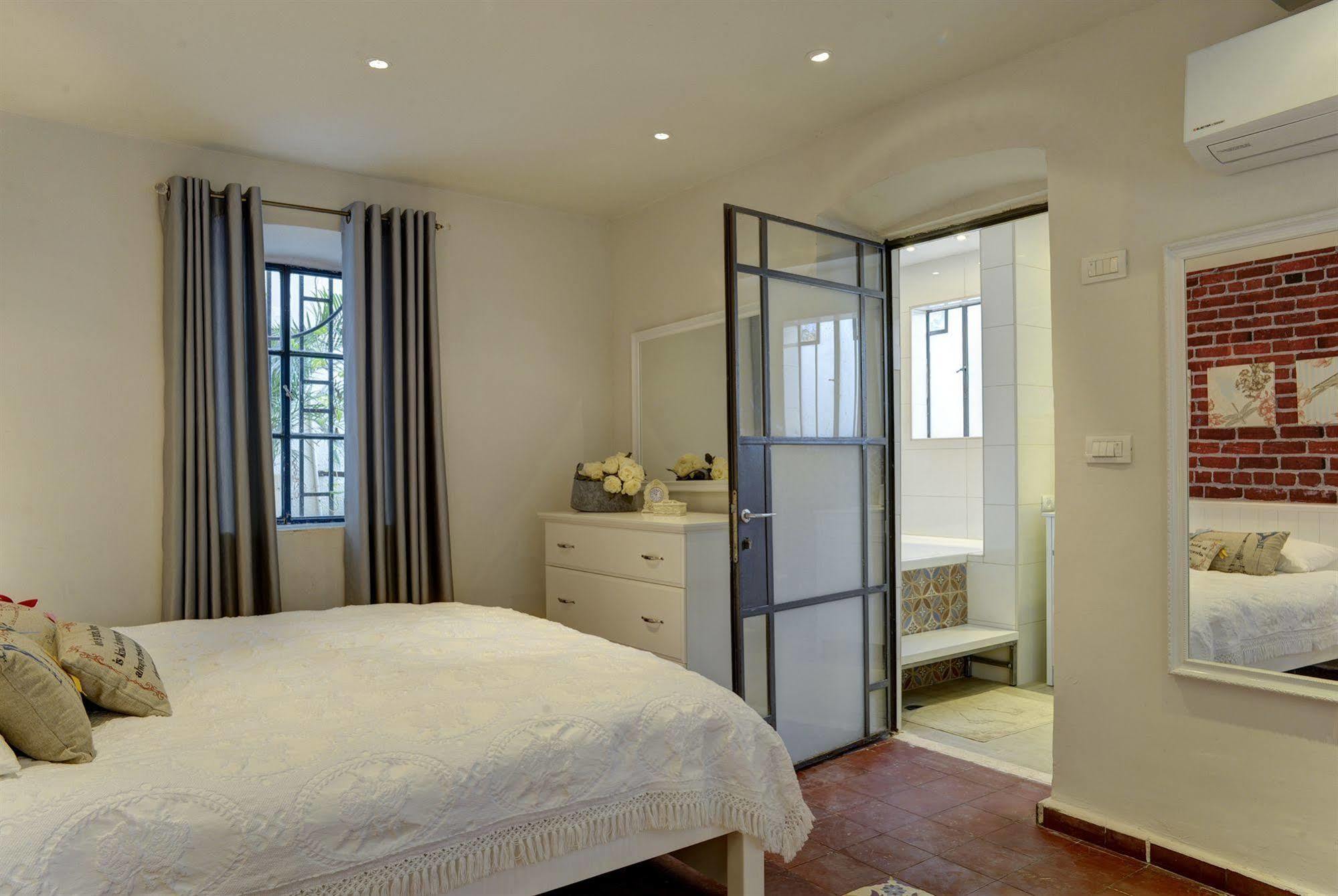 Neve Tzedek Original Style Apartments Tel Aviv Exterior photo
